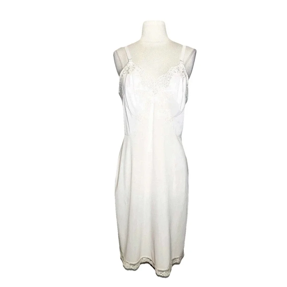 Gossard Artemis Vintage White Lace Trim Full Slip Antron Nylon Lingerie Size 38